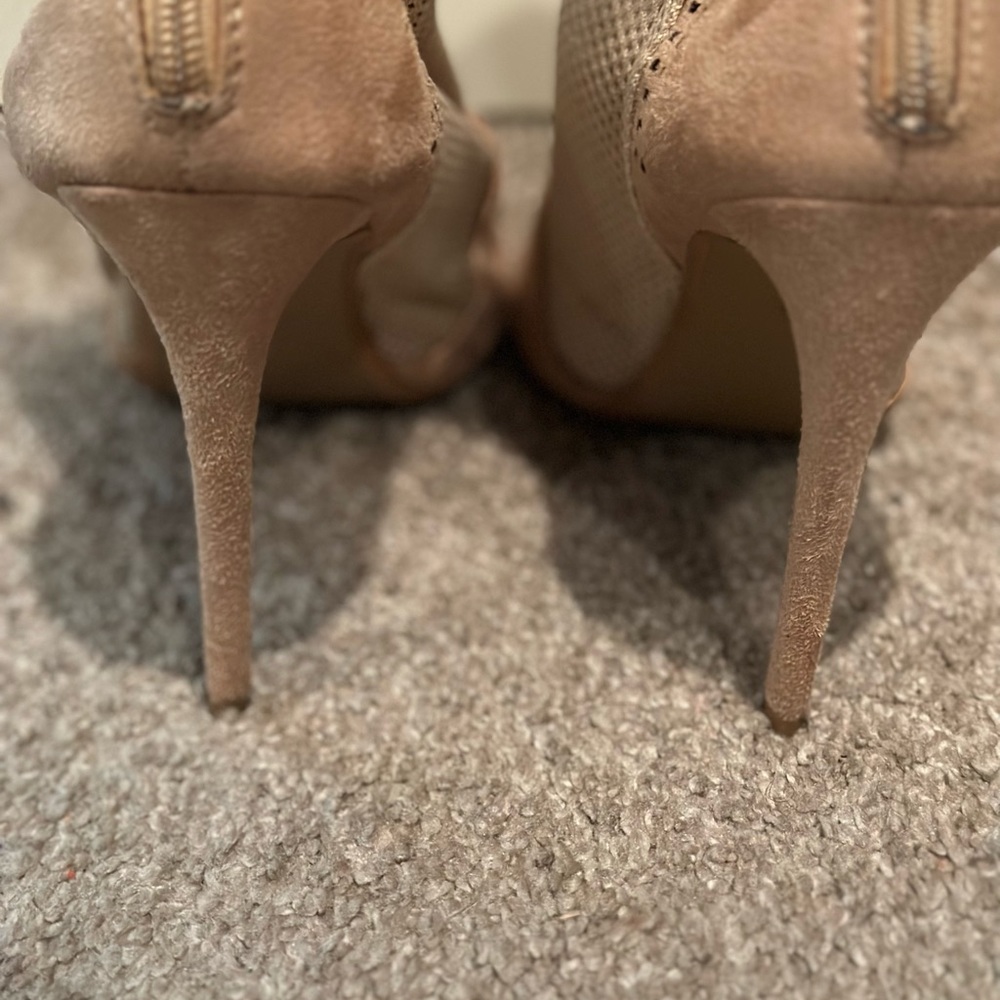 Sandal - Picture 5 of 5